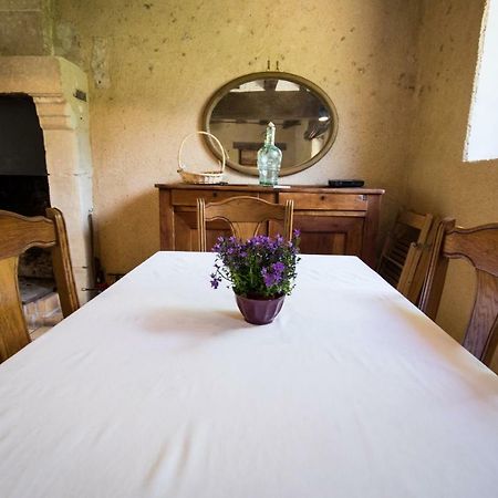Holiday Home Le Vaugarnier Couture-sur-Loir Esterno foto